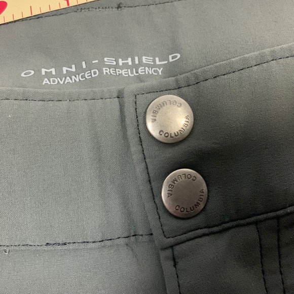 Columbia Gray Hiking Pant - Size 10 - Picture 12 of 13
